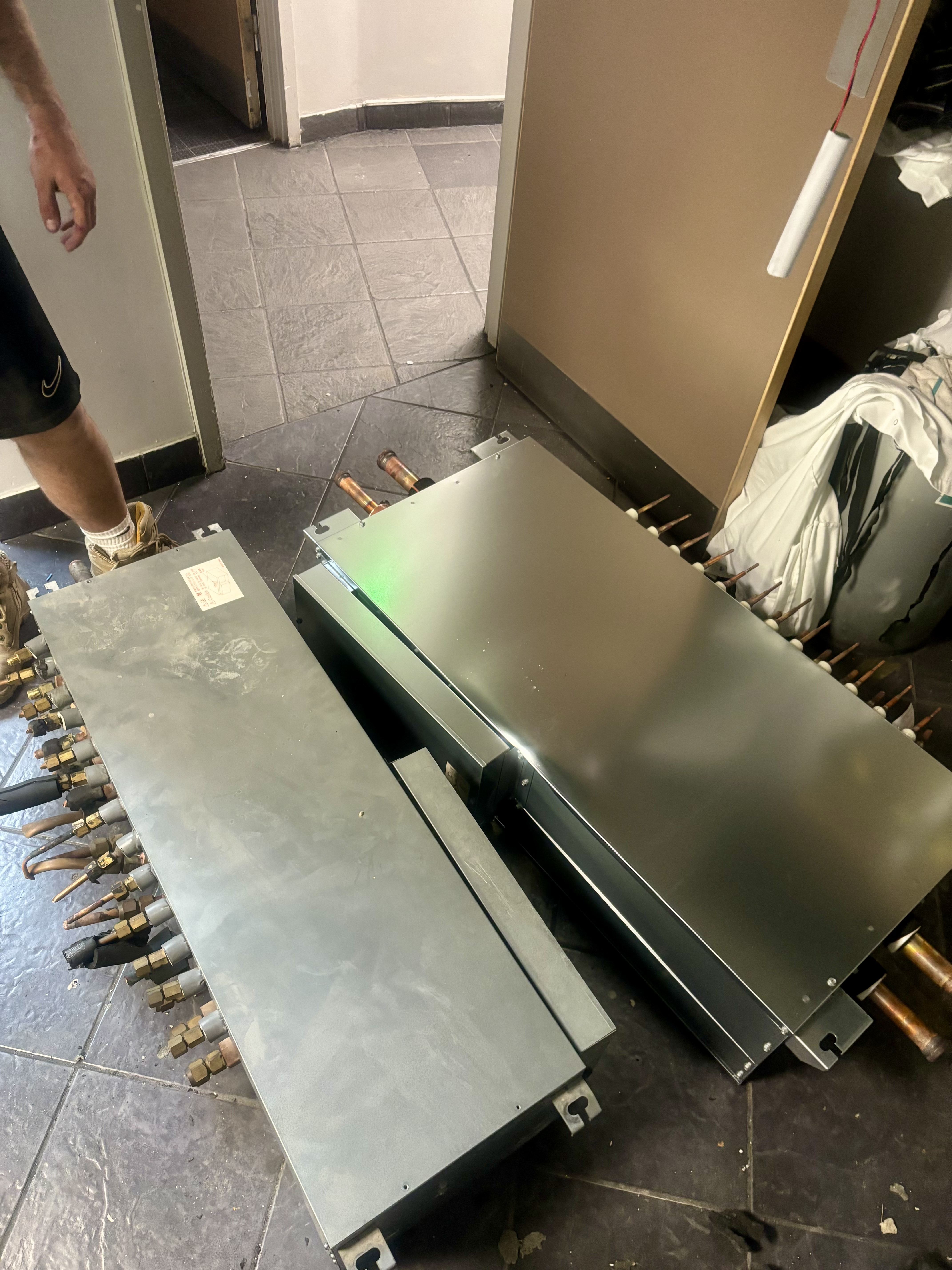 Commercial air conditioning installation Caterham